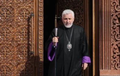 Եզրաս արքեպիսկոպոսը հարկ չի համարում անդրադառնալ իր` «Миротворец»-ի բազայում ընդգրկվելուն
