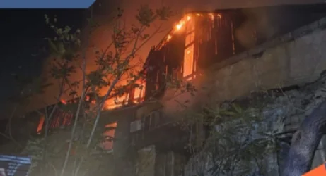 Նոր մանրամասներ գիշերը Պուշկինի փողոցի շենքերից մեկում բռնկված խոշար հրդեհից