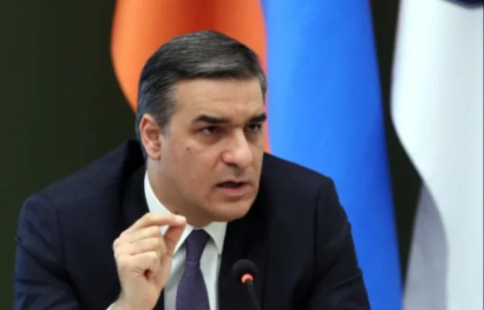 Բռնnւթյամբ հարցեր լուծելու արատավոր երևույթը թափ է ստանում. Թաթոյանը՝  Փարաքարում uպանnւթյան մասին