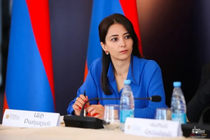 Քննարկում ենք Ադրբեջանի հետ և փնտրում ենք դրական լուծումներ. ՀՀ ԱԳ նախարարի խոսնակ
