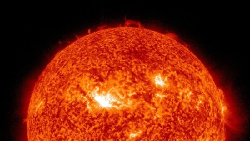 Արեգակի վրա վերսկսվել են ուժեղ բռնկումներ