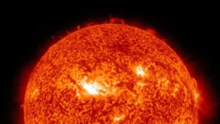 Արեգակի վրա վերսկսվել են ուժեղ բռնկումներ