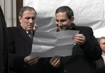 Հարյուր անգամ ասել եմ՝ թող հրապարակի Ղարաբաղի վերաբերյալ բոլոր փաստաթղթերը. Լևոն Տեր-Պետրոսյան