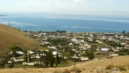 Թշնամին 3 կմ առաջ է եկել նաև Վարդենիսում՝ դեպի Վերին Շորժա գյուղ․ խրամատներ են փորում