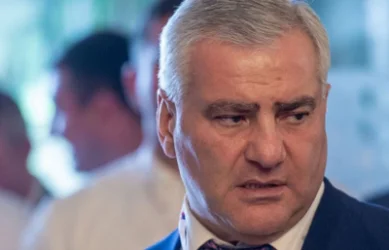 Իմ հայրը կալանքի տակ է այն խոսքերի համար, որ կանգնած է եկեղեցու կողքին. Սամվել Կարապետյանի աղջիկ