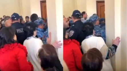 Բախումներ՝ Գյումրիի համայնքապետարանում. իրավիճակը շարունակում է լարված մնալ