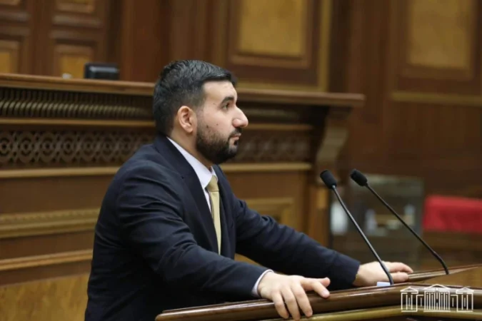 4-րդ օրն է՝ հայտնել են գործող արքեպիսկոպոսի սեռական ոտնձգությունների մասին, Կտրիճից՝ 0 արձագանք. Ալեքսանյան