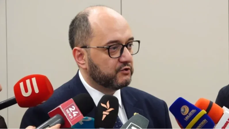 Իմ ուսանողները լսարանում երբեք ընդդիմադիր ելույթներ չեն լսել. Արայիկ Հարությունյան