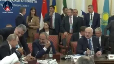 Կրեմլը լուսանկարներ ու տեսանյութեր է հրապարակել երևանյան հանդիպումներից