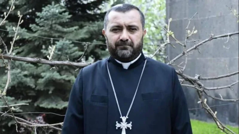 Արագածոտնի թեմի դիվանապետ Տեր Գարեգին քահանա Արսենյանն ազատ է արձակվել ՔԿՀ-ից