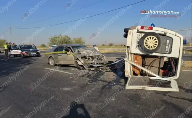 Խոշոր ավտովթար՝ Արմավիրի մարզում․ բախվել են «Mercedes»-ն ու մարդատար «Գազելը». կա 11 վիրավոր