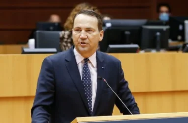 Ուկրաինան կարող է միանալ Եվրամիությանը 2030 թվականից հետո. Սիկորսկի