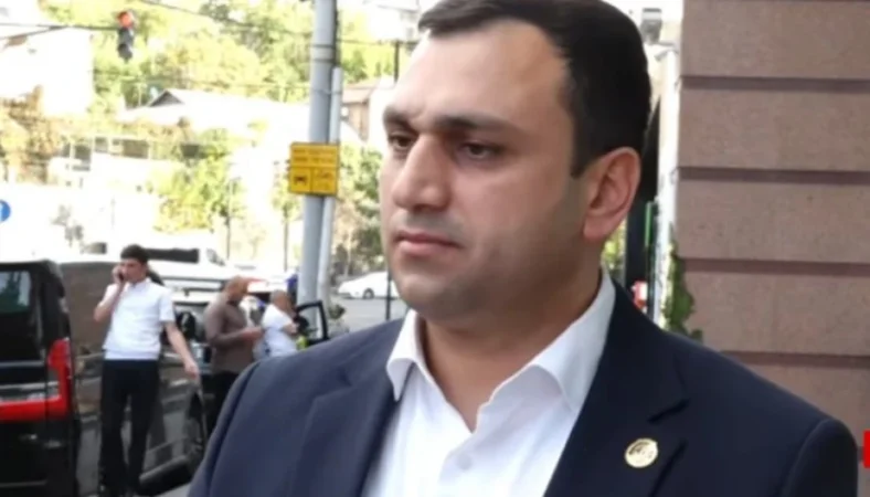 Եթե Նիկոլ Փաշինյանը որոշեց Հայաստանում որևէ տեղ հավաք անցկացնել, չկա որևէ մեկը, որ չկարողանա արտոնել․ Մեխակյան