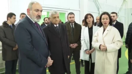 ՏԵՍԱՆՅՈՒԹ. Ոչի՞նչ, որ սենց կոշիկներով ներս գամ․ Փաշինյանն այցելել է Լոռու մարզ