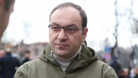 Գնում եմ վերցնեմ երկուամսյա կալանքի որոշումը, այլ որոշում բացառվում է. Արշակ սրբազանի փաստաբան