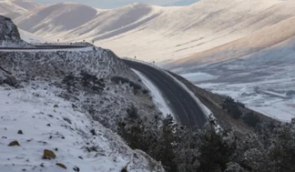 «Մեղրու սար» կոչվող հատվածում տեղում է ձյուն