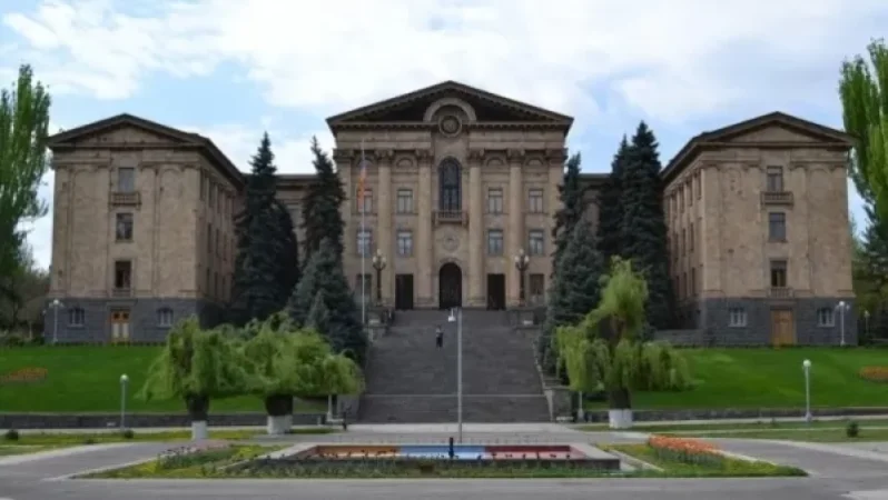 ԱԺ աշխատակազմին ուղարկու՞մ են տուն․ խորհրդարանից մեկնաբանել են լուրը