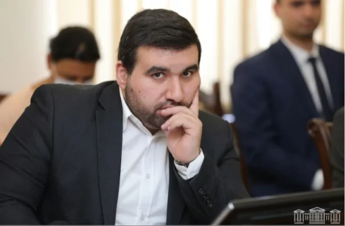 Վեհարանը՝ ԿԳԲ-ի կամ Վեհարանը Վեհի, երրորդ ընտրություն չկա. Վահագն Ալեքսանյան