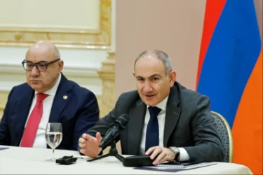 Ընթանում է Նիկոլ Փաշինյանի հանդիպումը Սանկտ Պետերբուրգի հայ համայնքի ներկայացուցիչների հետ