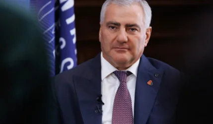 Սամվել Կարապետյանին թույլ չեն տվել այցելել հոր գերեզմшնին. Արամ Վարդևանյան