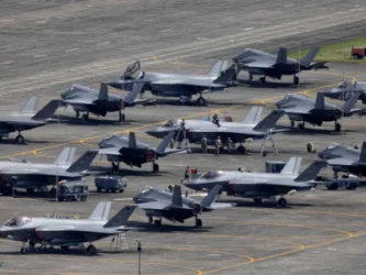 ԱՄՆ-ն ինքնաթիռներ և երկու ուղղաթիռ է տեղակայել Մեծ Բրիտանիայում գտնվող բազաներում. Times