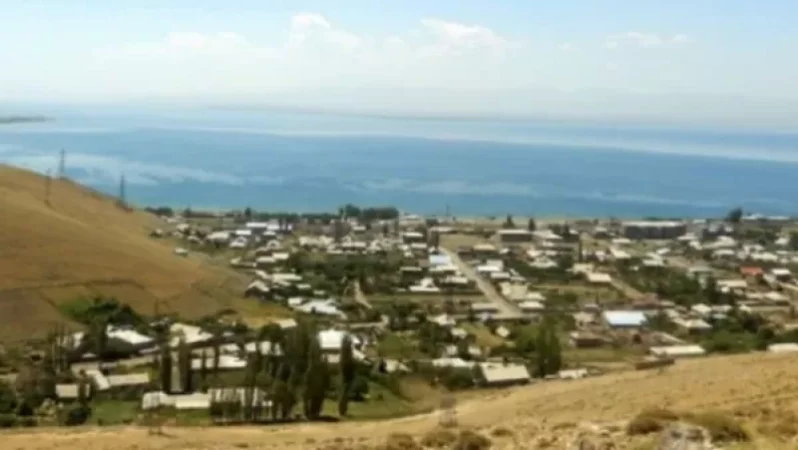 Ադրբեջանցիները Վարդենիսի ուղղությամբ ևս 300-400 մետր առաջ են եկել, ամբողջ գիշեր տեխնիկա է աշխատել. գյուղապետ