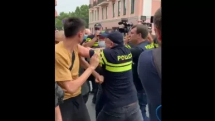 Թբիլիսիում իրավիճակը սրվել է. ոստիկանությունը ձերբակալում է բողոքի ակցիայի մասնակիցներին