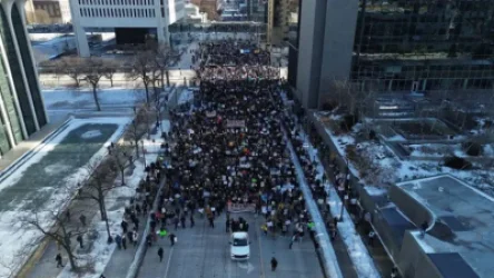 Ալեքս Պրետիի մահից մեկ օր անց Մինեապոլիսում հարյուրավոր մարդիկ բողոքի ցույցի են դուրս եկել