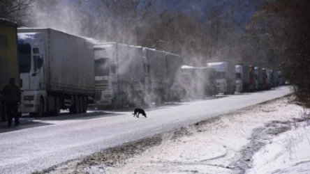 Վրաց-հայաստանյան սահմանը փակ է բեռնատարների համար