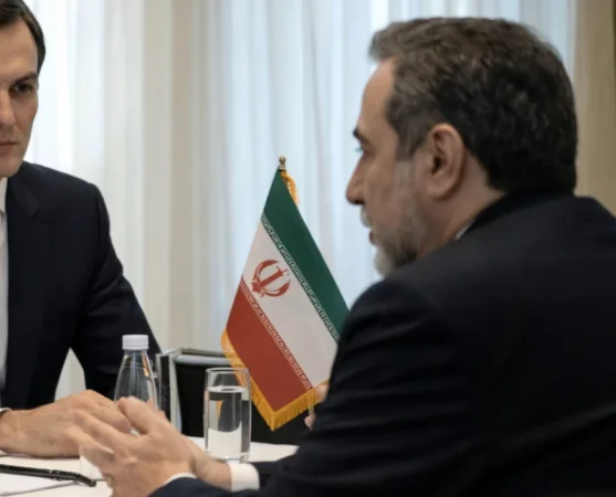 Օմանում Թրամփի խորհրդականները հանդիպել են Իրանի ԱԳ նախարարին