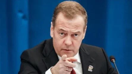 Վատագույն դեպքում ձեր ժողովուրդը ձեզ կկախի․ Մեդվեդև