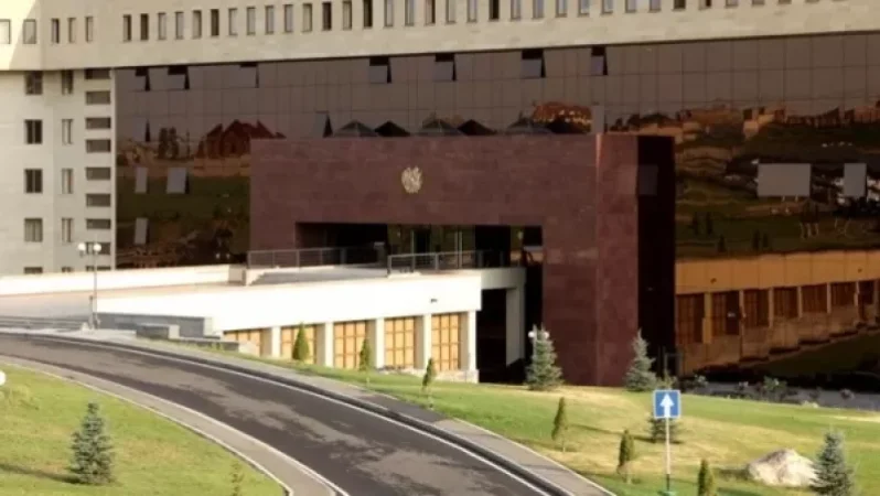 Ադրբեջանցիների կողմից հայ զինծառայողներին շրջափակման մեջ վերցնելու մասին լուրերը կեղծ են. ՊՆ