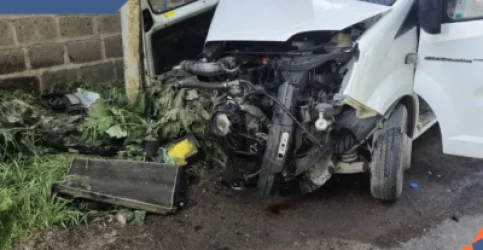 Կոտայքի մարզում մարդատար միկրոավտոբուսը բախվել է գազատար խողովակին. կան տուժածներ