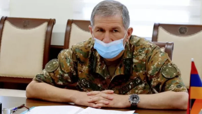 Օնիկ Գասպարյանը Ռոբերտ Քոչարյանի շտաբում․ Հրապարակ