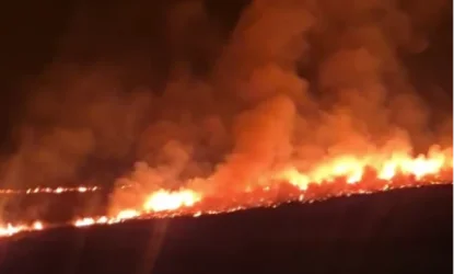 90 փրկարարական ծառայող պայքարում է Ճամբարակ-Թթուջուր հատված բռնկված հրդեհի դեմ