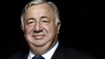 «20 հազար ադրբեջանցի զինվորական է գտնվում Հայաստանի սահմաններին». ֆրանսիացի սենատորը կոչ է անում