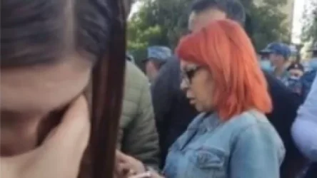 ՏԵՍԱՆՅՈՒԹ. Քաղաքացիները լուսաբացին հավաքվել են կառավարական առանձնատան մոտ