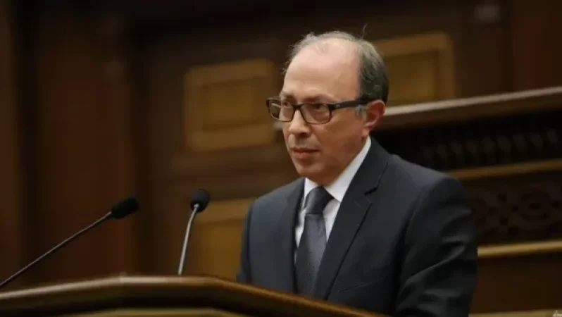 Այվազյանը տեղյակ չի եղել երրորդ փաստաթղթի շուրջ Փաշինյանի բանակցություններից. Այն իրականացվել է առանց ԱԳՆ-ի