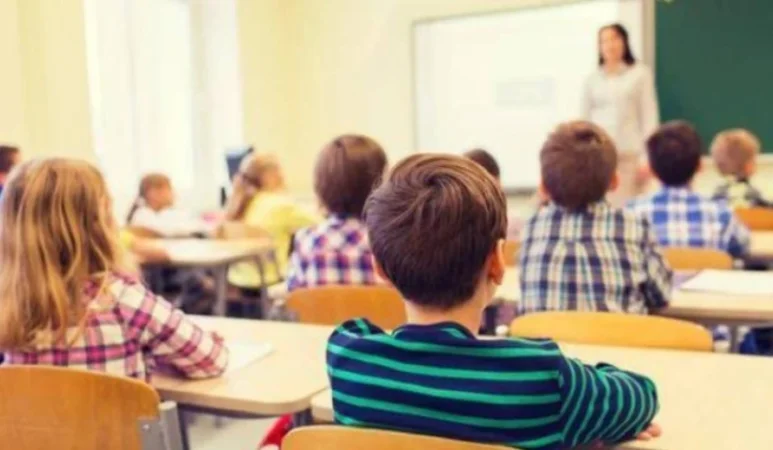 Միայն Երևանում Սեպտեմբերի 1-ից դպրոցներում դասերը կմեկնարկեն ժամը 08:15-ին