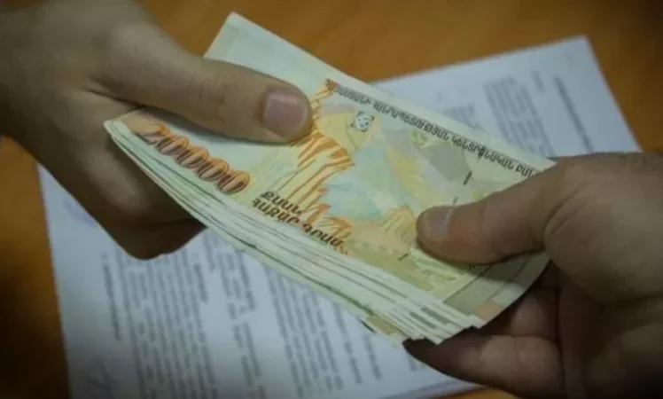 Չարբախում ՀՀԿ-ական թեկնածուի համար գումար է բաժանվել