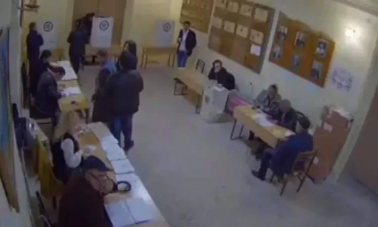 VIDEO: How Voting in Pairs Happens in Aygezard Village
