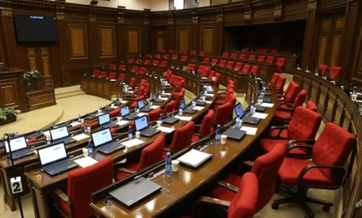 Հայտնի է նորընտիր պատգամավորների մանդատների հանձման հանդիսավոր արարողության օրը
