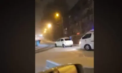 ՏԵՍԱՆՅՈՒԹ․ Երևանում շտապ օգնության մեքենան մնացել է NISSAN MARCH-ի հույսին