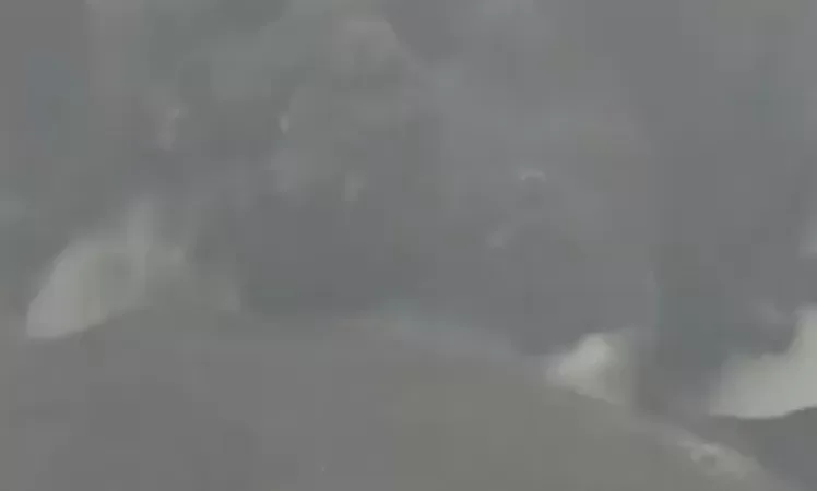 Video: Dangerous Situation in Japan as Volcano Erupts