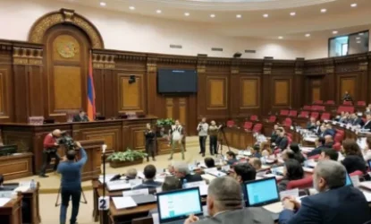 Իշխանական պատգամավորներին վերեւից հրահանգել են քիչ խոսել.  «Իրավունք»