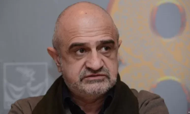 Տիկնիկայինի աշխատակիցները դժգոհ են թատրոնի տնօրենից. դատի են տալու