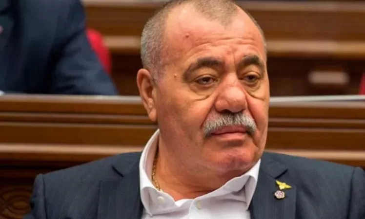 VIDEO: Manvel Grigoryan Transferred to Yerevan-Center Penitentiary