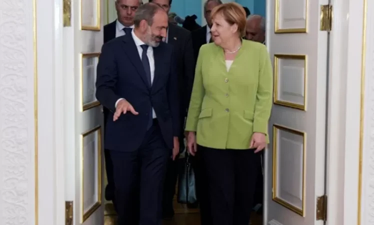 Մերկելը կընդունի վարչապետ Նիկոլ Փաշինյանին