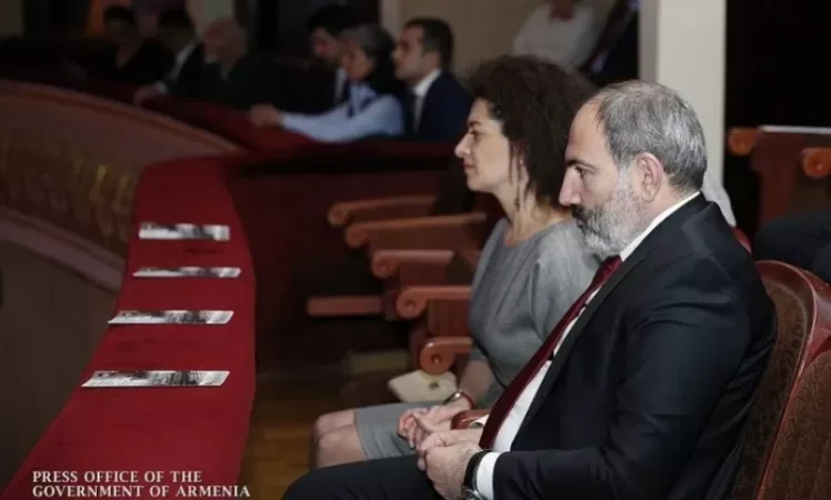 Prime Minister and Wife Attend Concert Dedicated to Komitas' 150th Anniversary