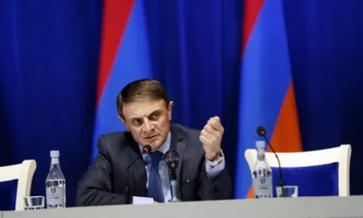 Պաշտոնանկ են արվել Կոտայքի ոստիկանապետն ու Աբովյանի բաժնի պետը